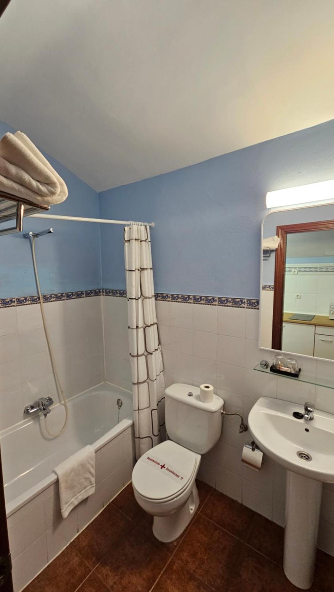 Hostal Albe Carrión de los Condes Zewnętrze zdjęcie